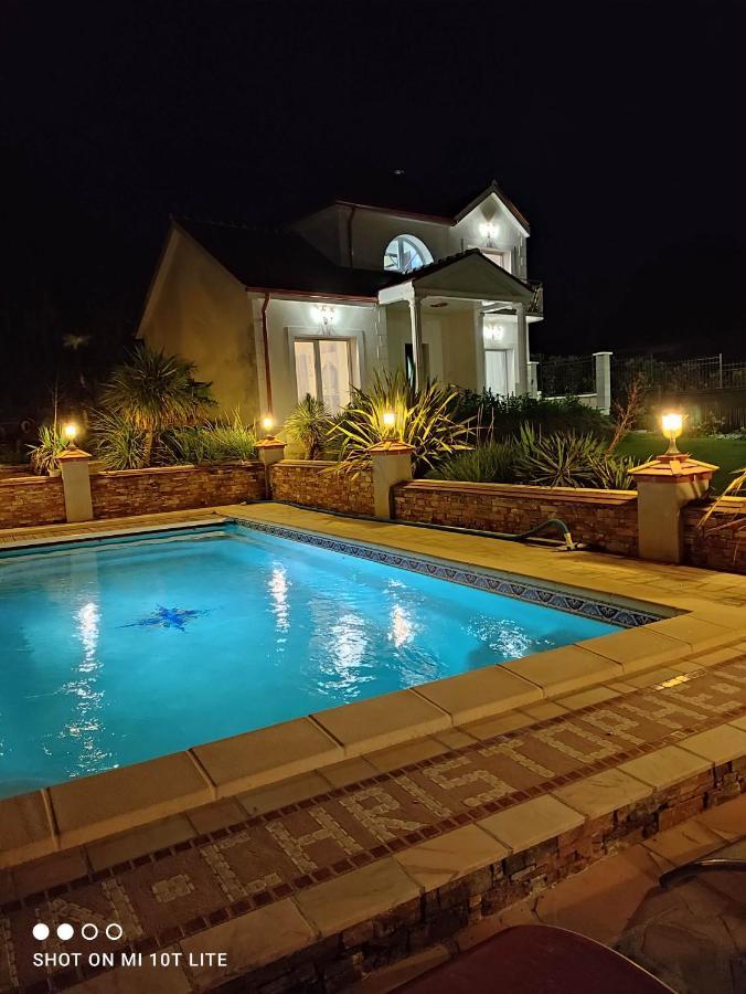 Villa Angelina Montévrain Exterior foto